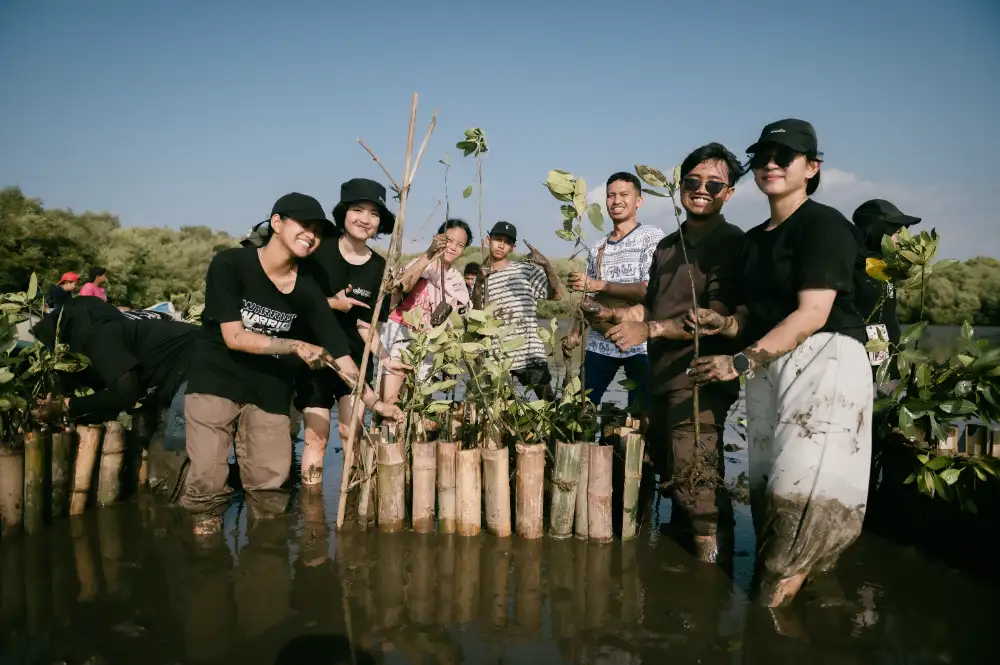 Merayakan Harmoni Manusia, Pesisir, dan Laut